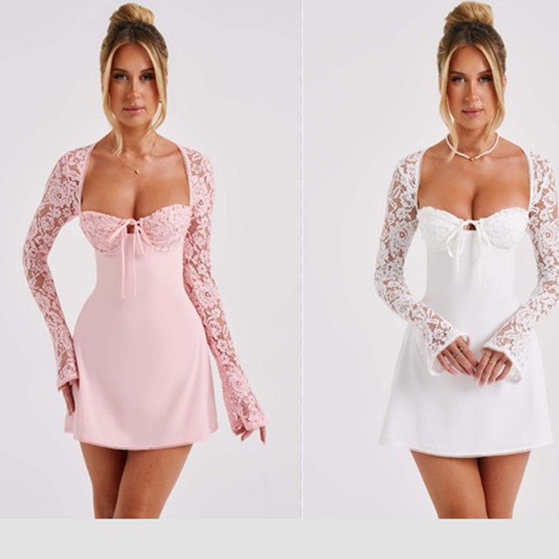 Spitzenkleid mit langen Ärmeln und Rückenausschnitt