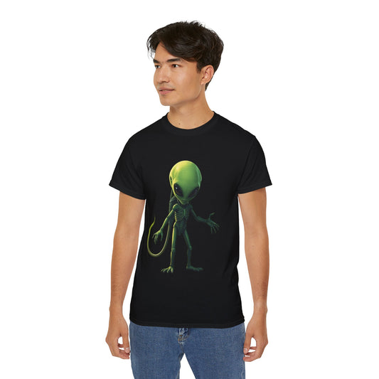 Alien Creature Graphic Tee — Green Sci‑Fi Alien Illustration T-Shirt
