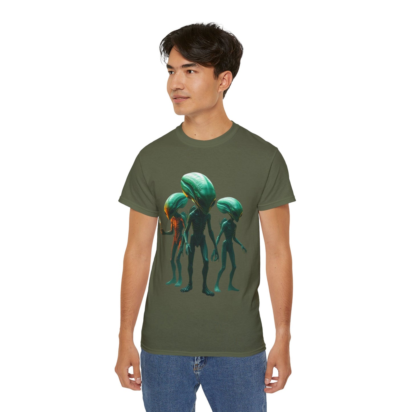 Alien Trio Graphic Tee — Retro Sci‑Fi Crewneck for Fans