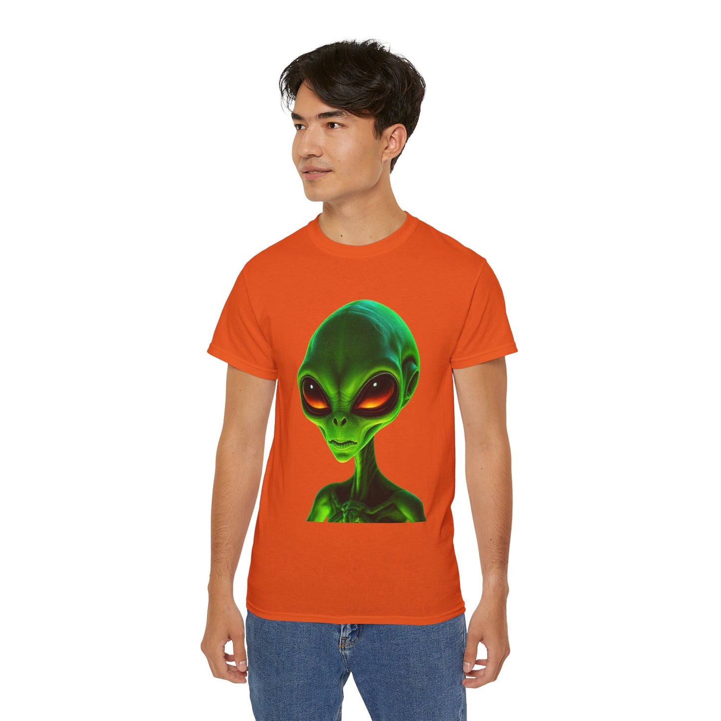 Alien Head Tee – Green Extraterrestrial Graphic T-Shirt