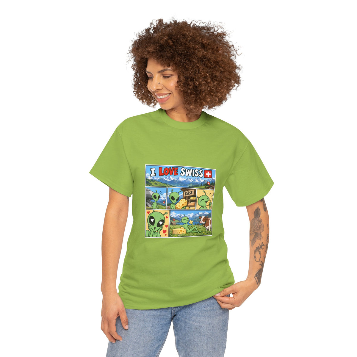 Swiss Comic T-Shirt mit Alien & Kuh – Schweiz Souvenir