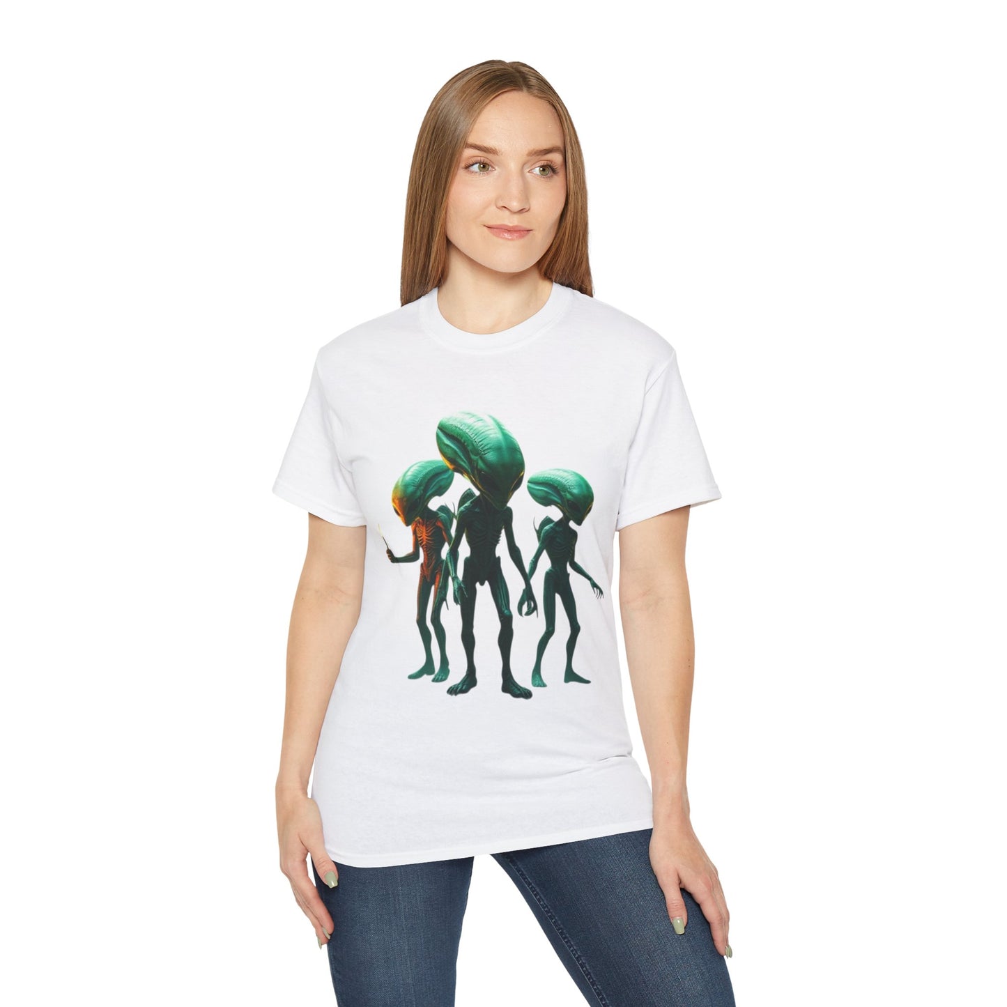 Alien Trio Graphic Tee — Retro Sci‑Fi Crewneck for Fans