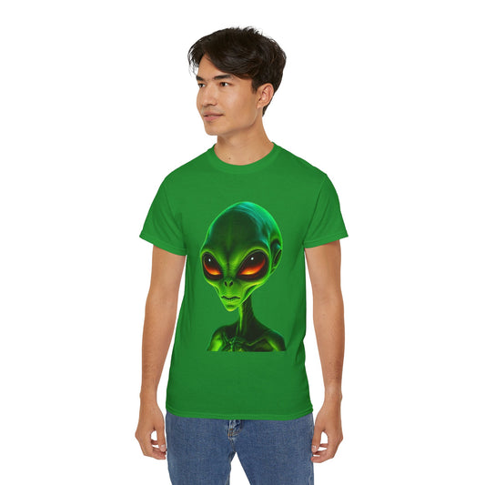 Alien Head Tee – Green Extraterrestrial Graphic T-Shirt
