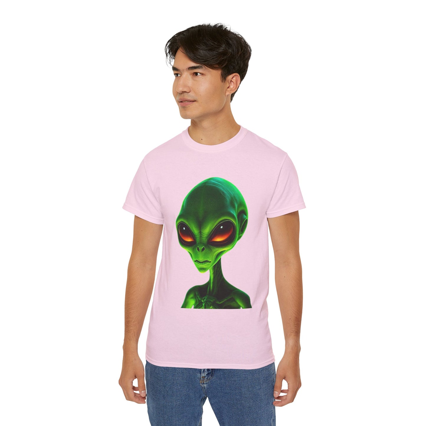 Alien Head Tee – Green Extraterrestrial Graphic T-Shirt