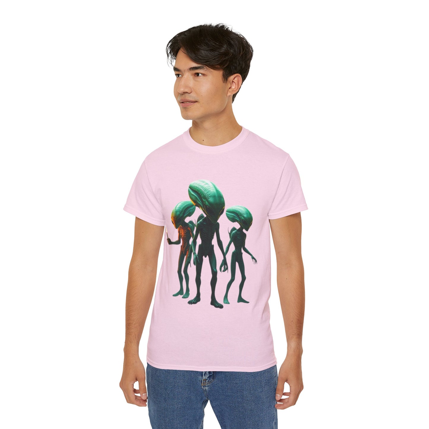 Alien Trio Graphic Tee — Retro Sci‑Fi Crewneck for Fans
