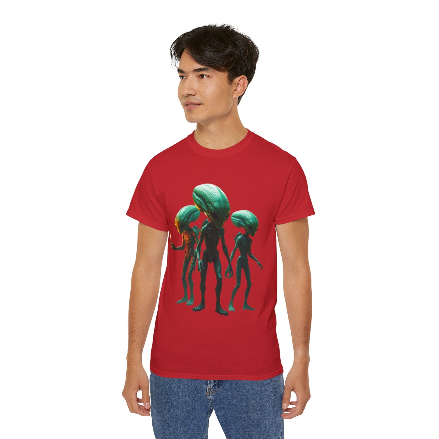 Alien Trio Graphic Tee — Retro Sci‑Fi Crewneck for Fans