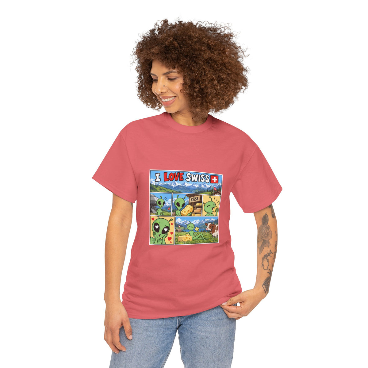 Swiss Comic T-Shirt mit Alien & Kuh – Schweiz Souvenir