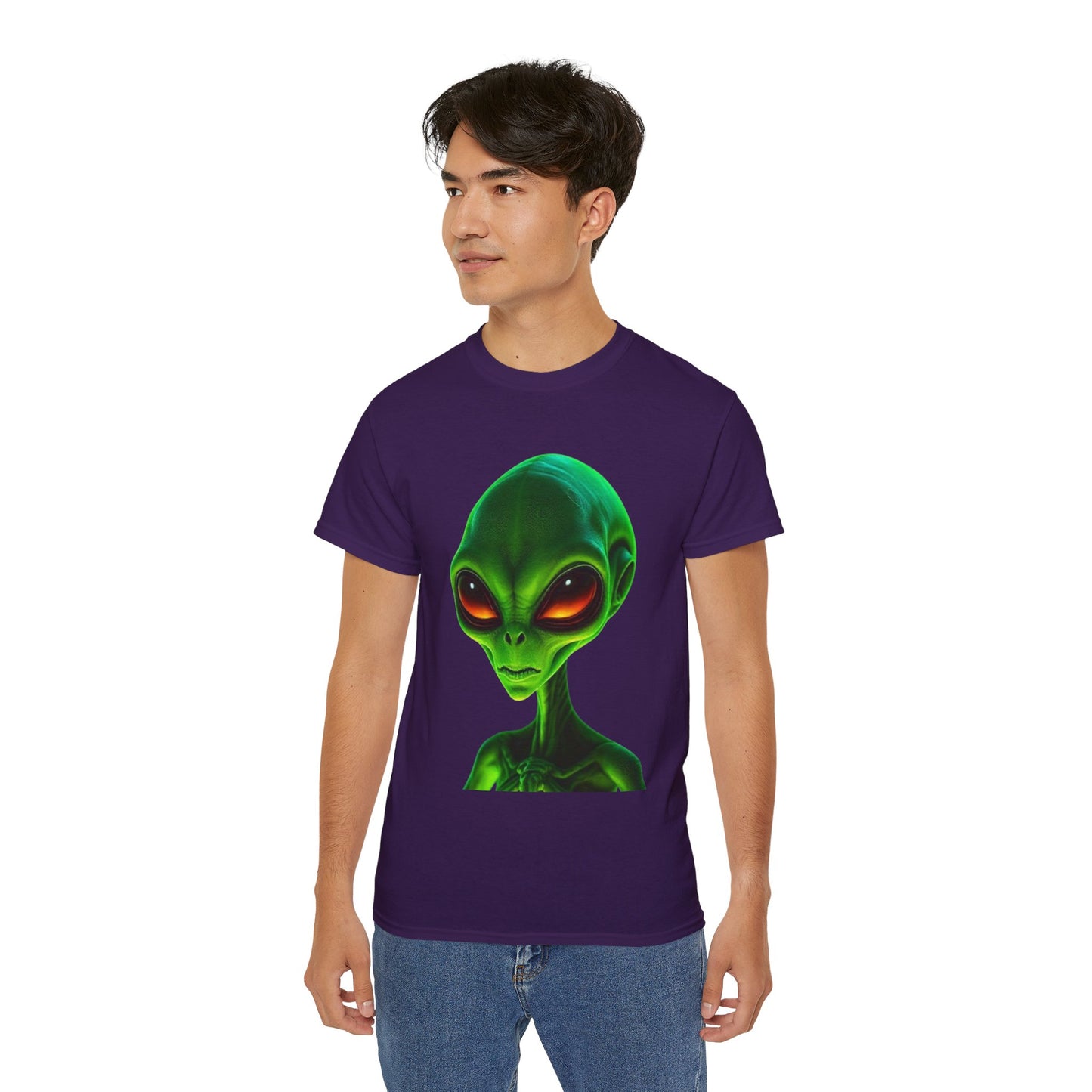 Alien Head Tee – Green Extraterrestrial Graphic T-Shirt