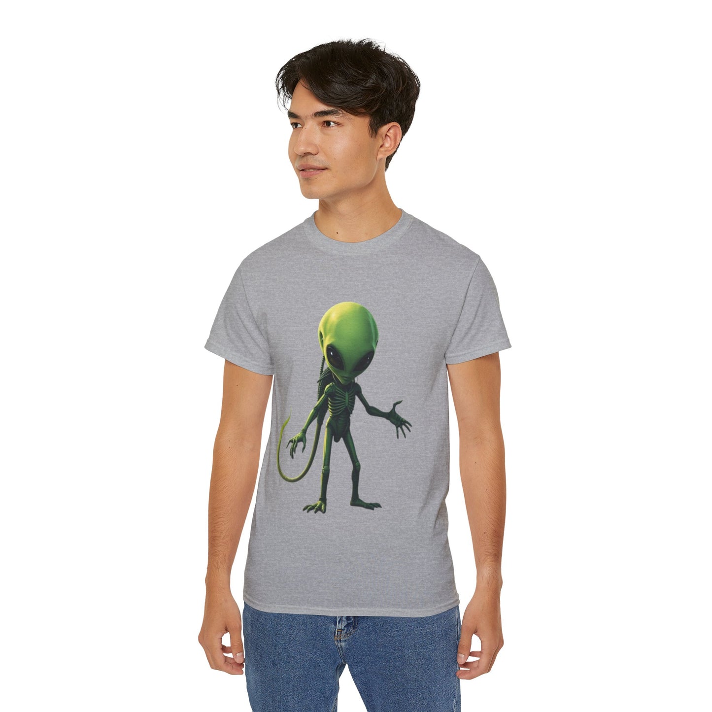 Alien Creature Graphic Tee — Green Sci‑Fi Alien Illustration T-Shirt
