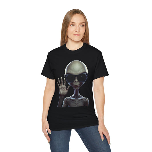 Alien Greeting T-Shirt — Retro Grey Extraterrestrial Waving Graphic Tee