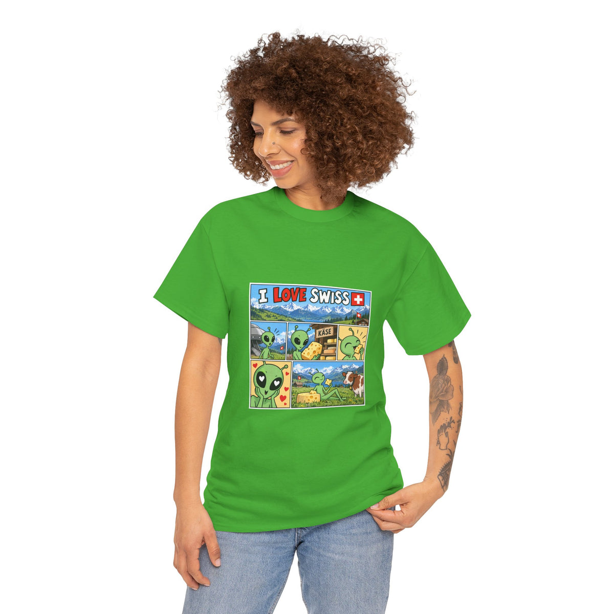 Swiss Comic T-Shirt mit Alien & Kuh – Schweiz Souvenir