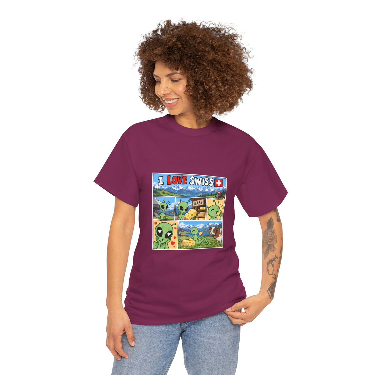 Swiss Comic T-Shirt mit Alien & Kuh – Schweiz Souvenir