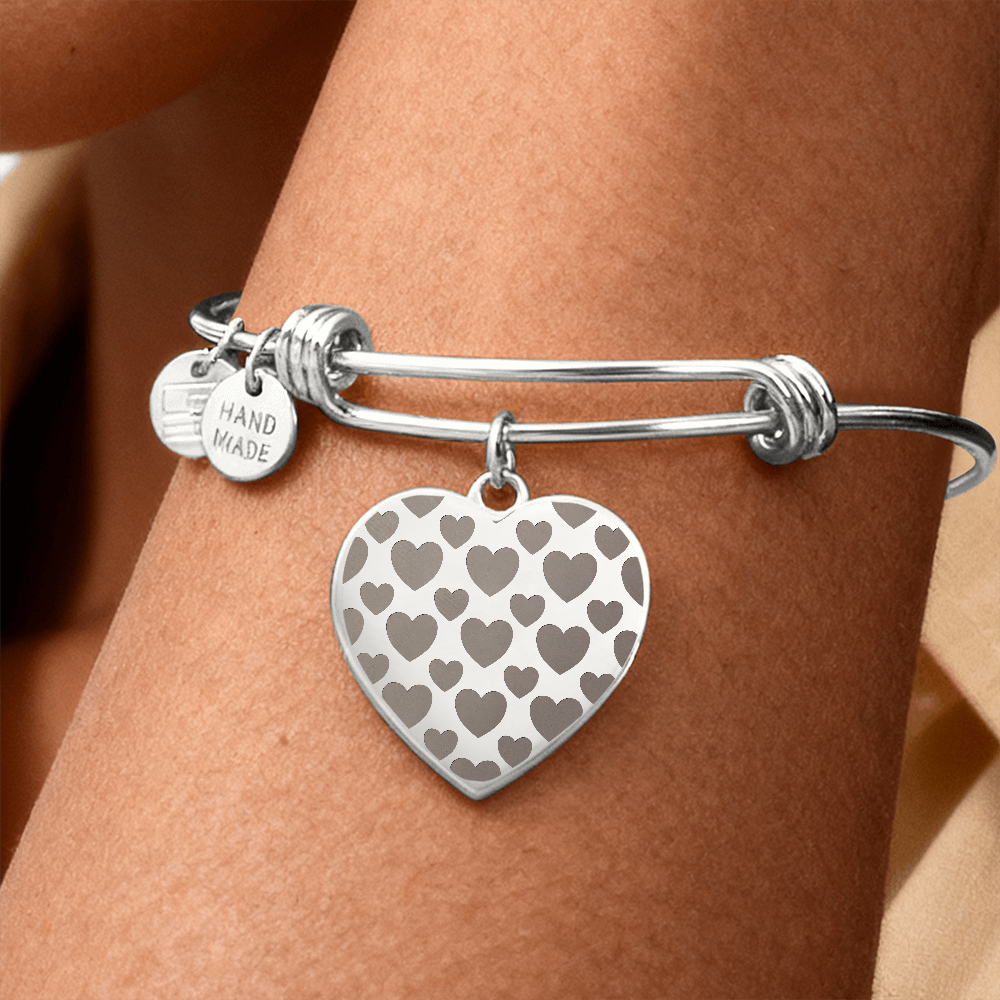 Luxus-Herzarmreif mit Gravur