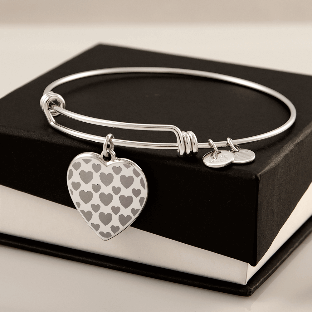 Luxus-Herzarmreif mit Gravur